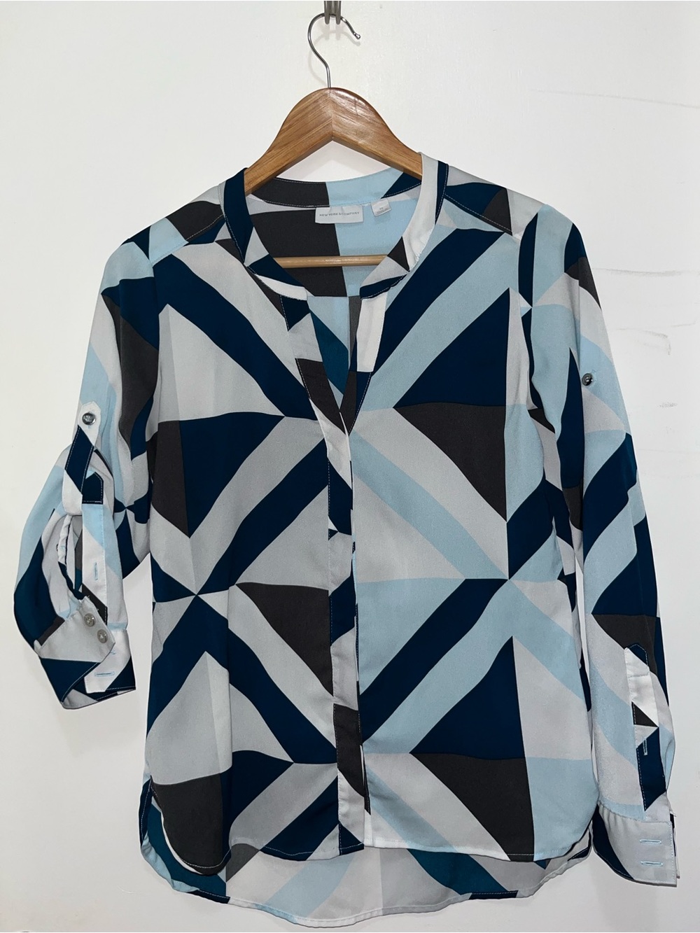 Geometric Print Blouse - Dark Teal, Gray, and Light Blue